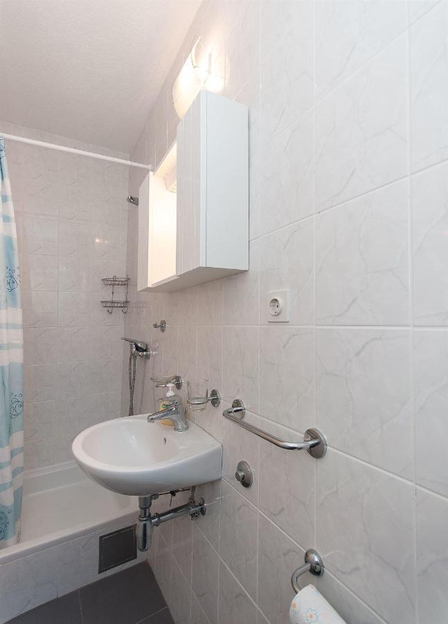 Apartments Zorica Tucepi Ngoại thất bức ảnh