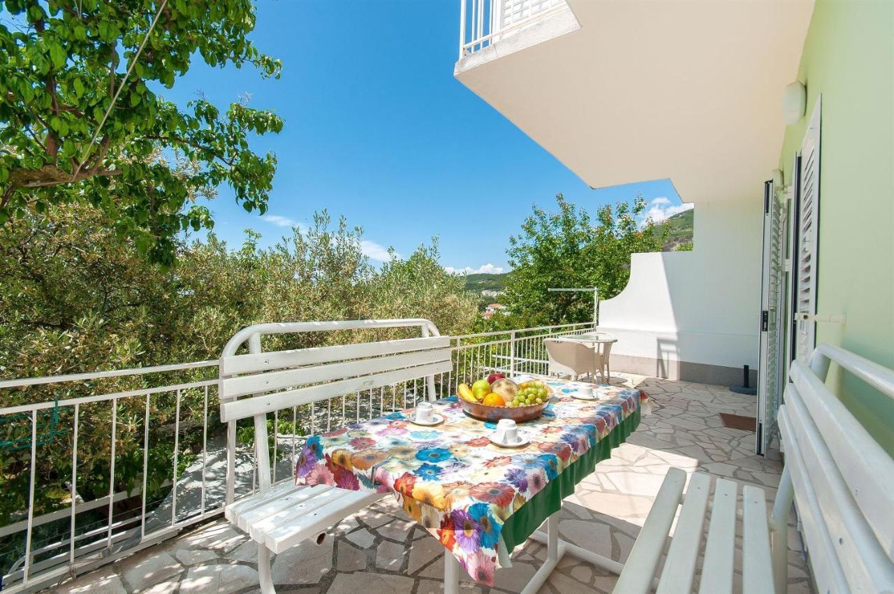 Apartments Zorica Tucepi Ngoại thất bức ảnh