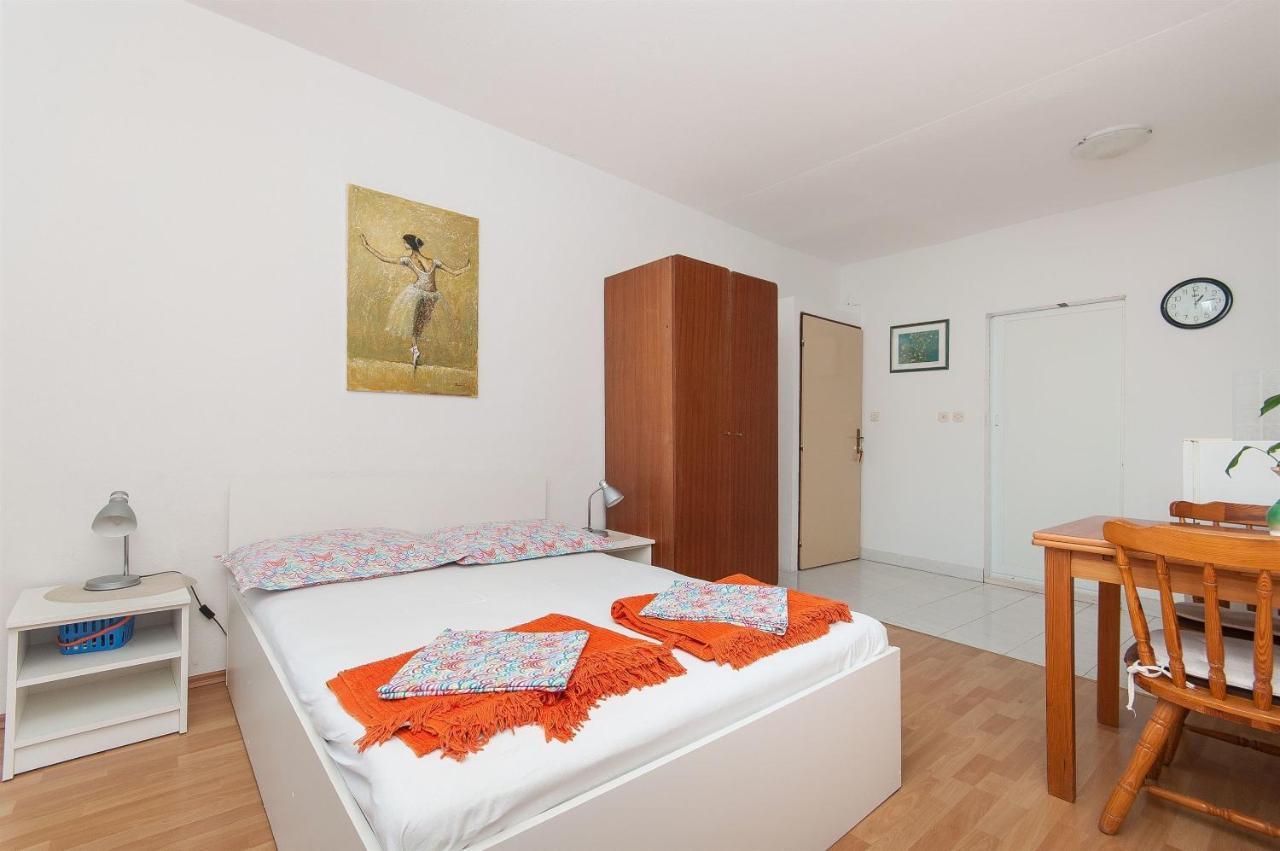 Apartments Zorica Tucepi Ngoại thất bức ảnh