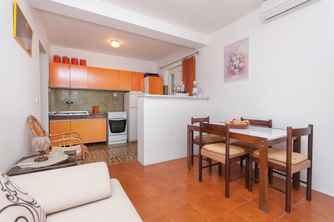 Apartments Zorica Tucepi Ngoại thất bức ảnh